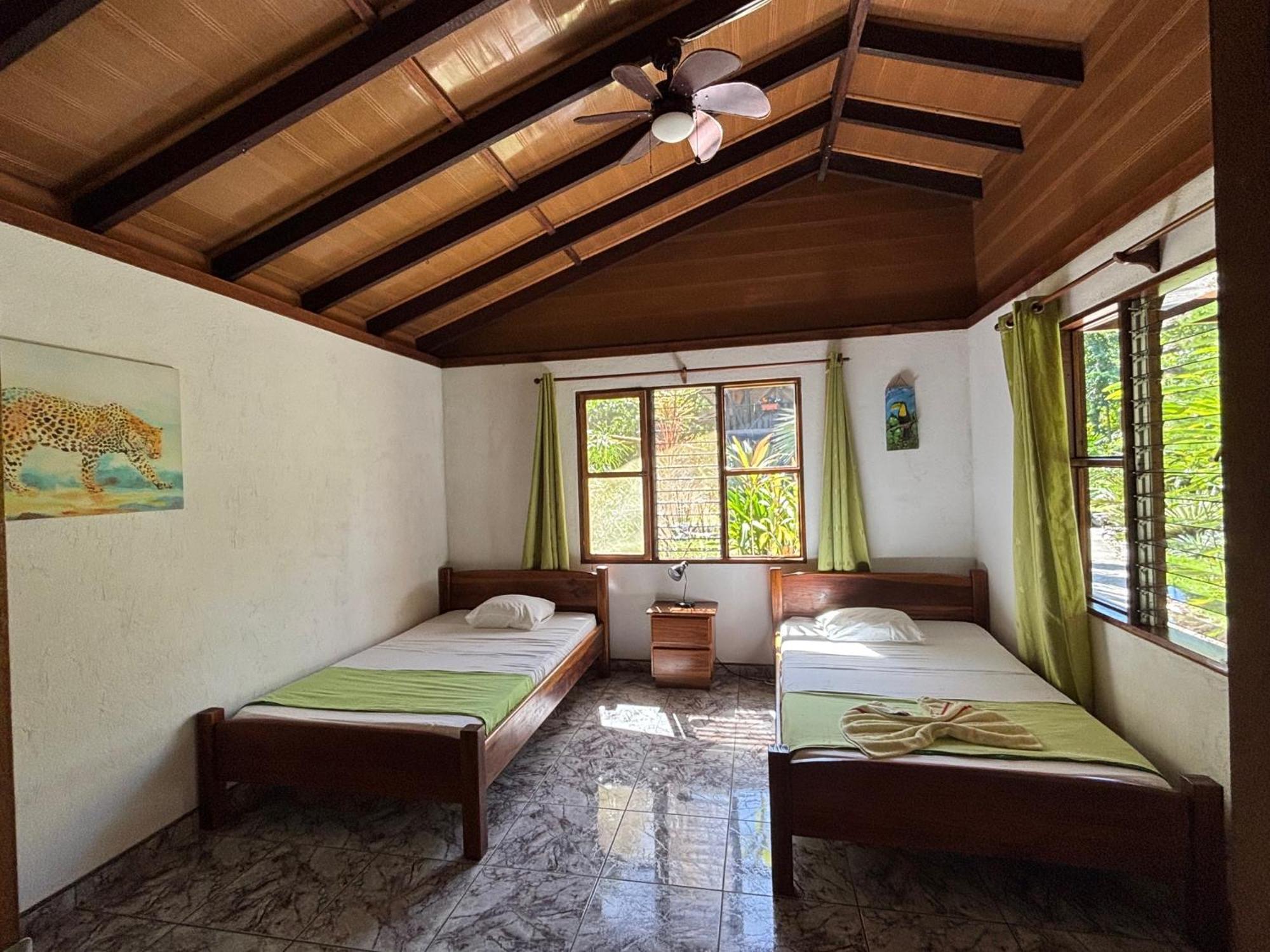 Hotel Suizo Loco Lodge & Resort กาอุยตา ภายนอก รูปภาพ